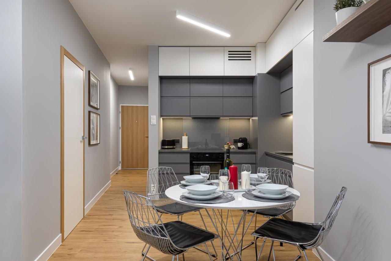 Ecru Luxurious Apartment In Port Praski With Balcony Wwa35 华沙 外观 照片
